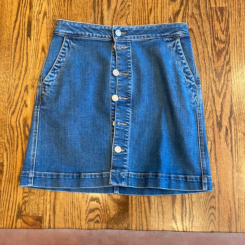 Loft denim skirt